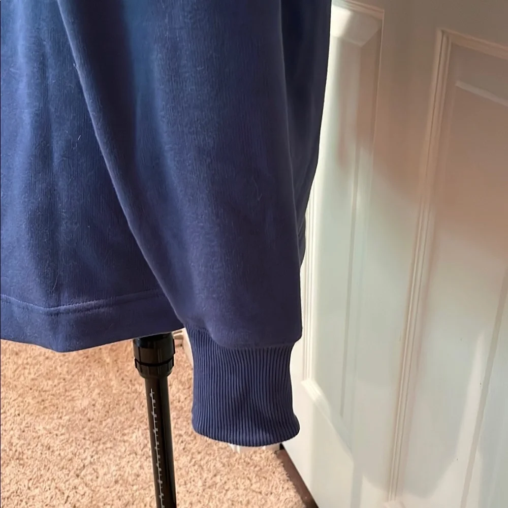 Women’s Athleta Pullover - Picture 3 of 4